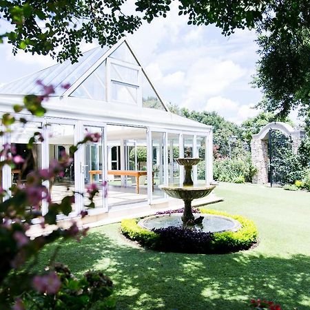 Burkleigh House Hotel โจฮันเนสเบิร์ก ภายนอก รูปภาพ
