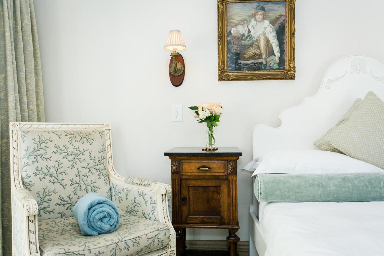 Burkleigh House Hotel โจฮันเนสเบิร์ก ภายนอก รูปภาพ