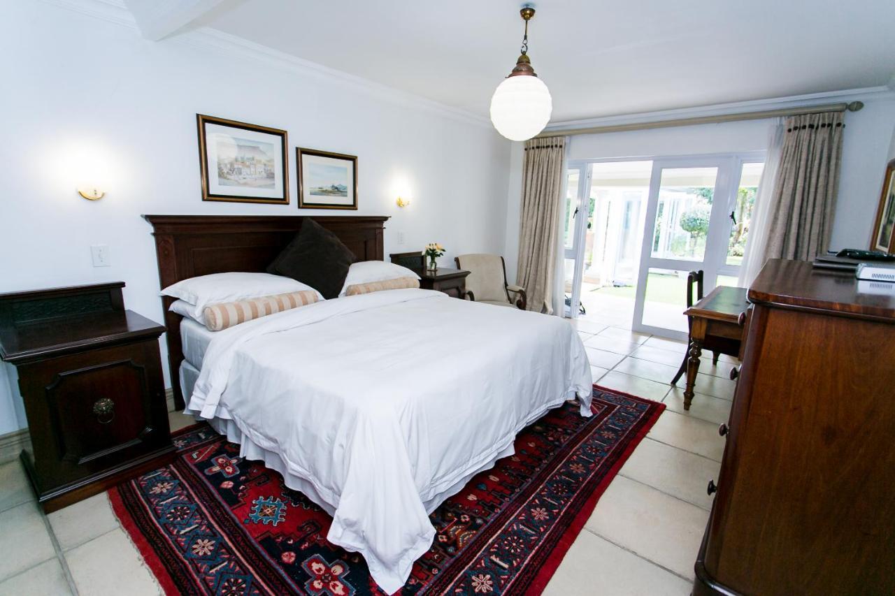Burkleigh House Hotel โจฮันเนสเบิร์ก ภายนอก รูปภาพ