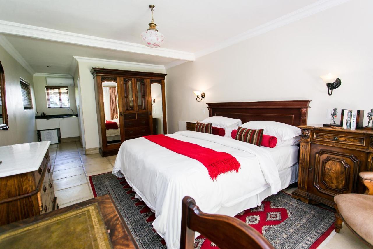 Burkleigh House Hotel โจฮันเนสเบิร์ก ภายนอก รูปภาพ
