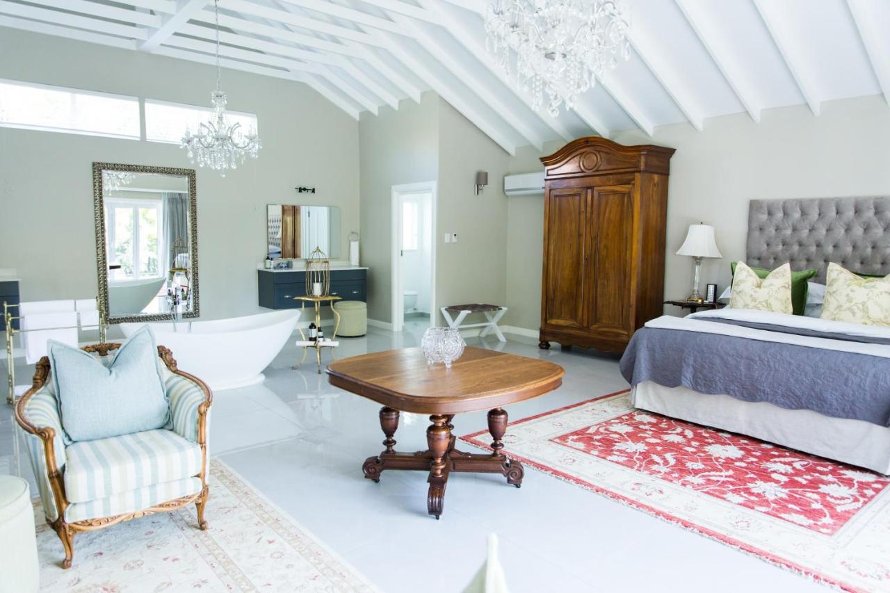 Burkleigh House Hotel โจฮันเนสเบิร์ก ภายนอก รูปภาพ